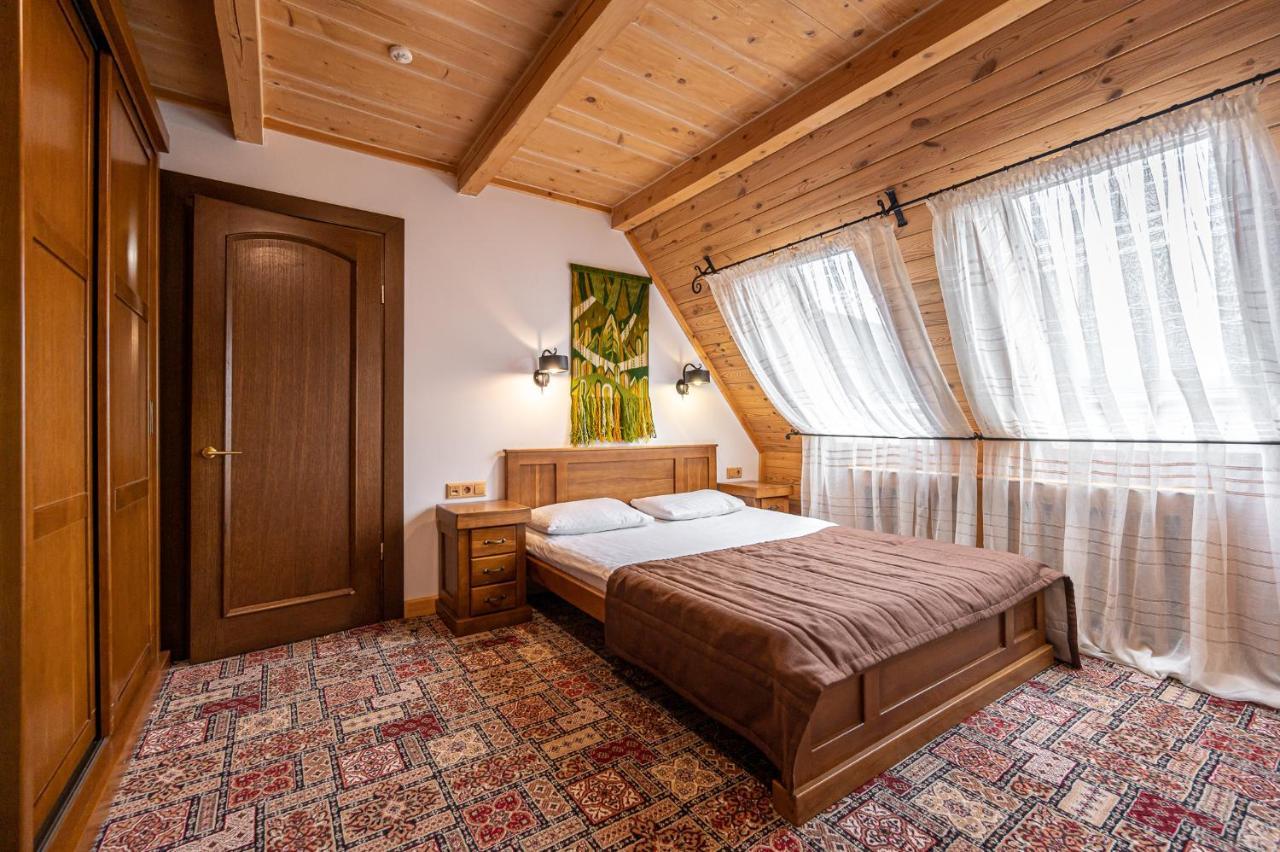 Hôtel Tatariv DeLuxe Extérieur photo