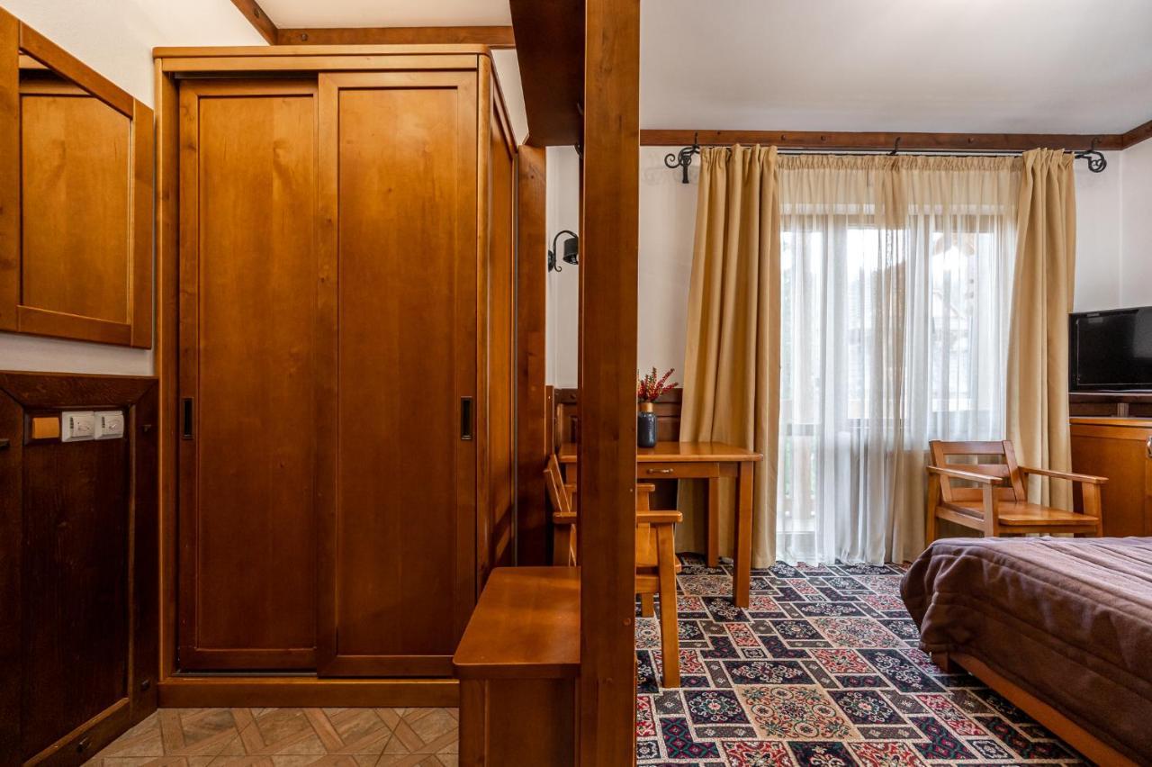 Hôtel Tatariv DeLuxe Extérieur photo