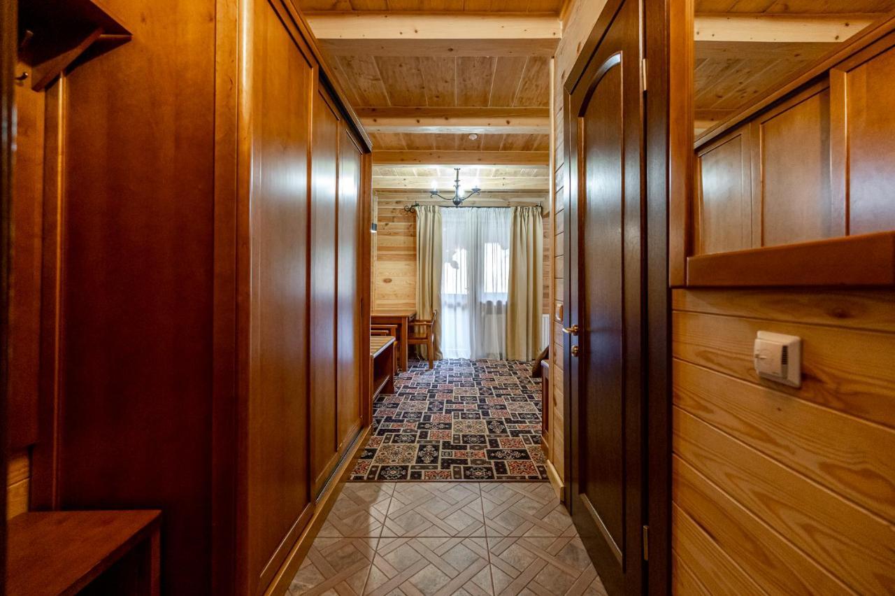 Hôtel Tatariv DeLuxe Extérieur photo