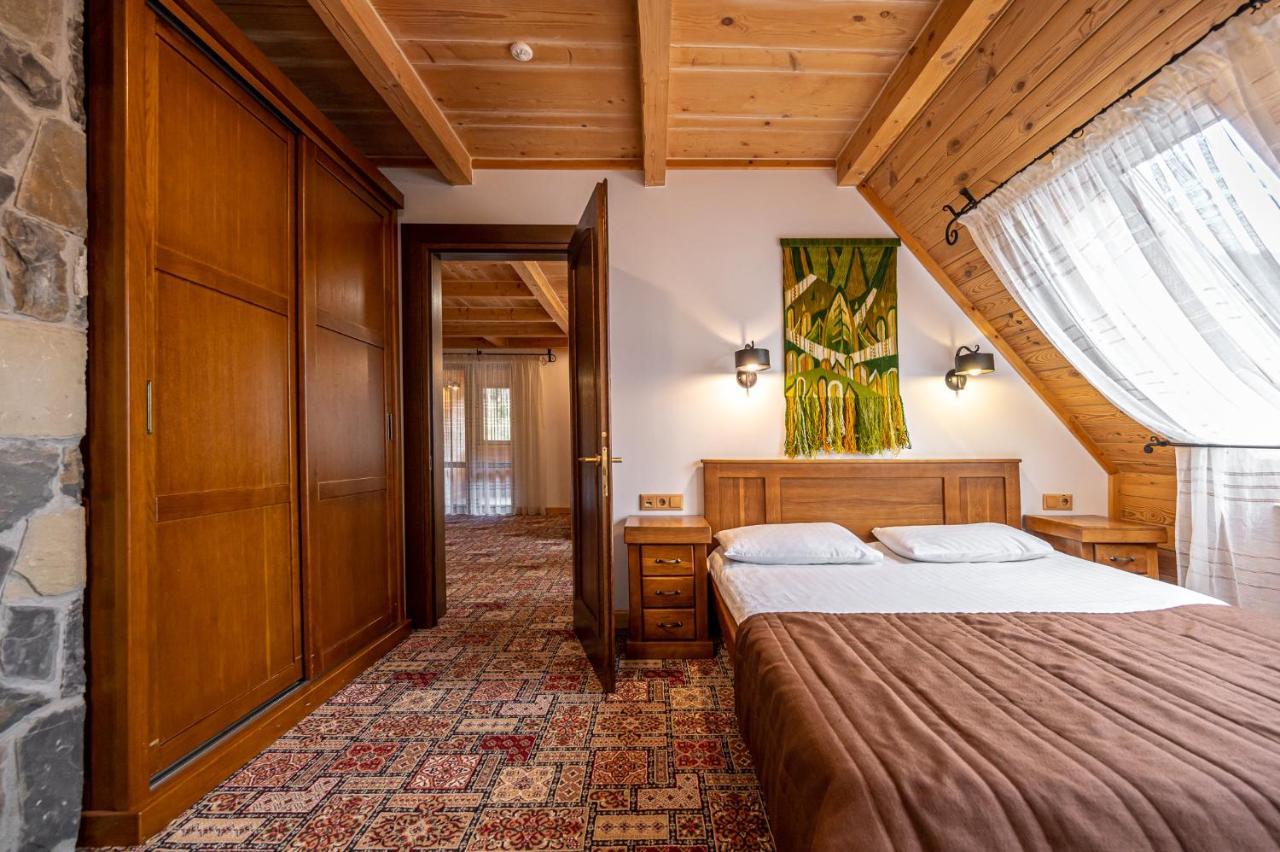 Hôtel Tatariv DeLuxe Extérieur photo