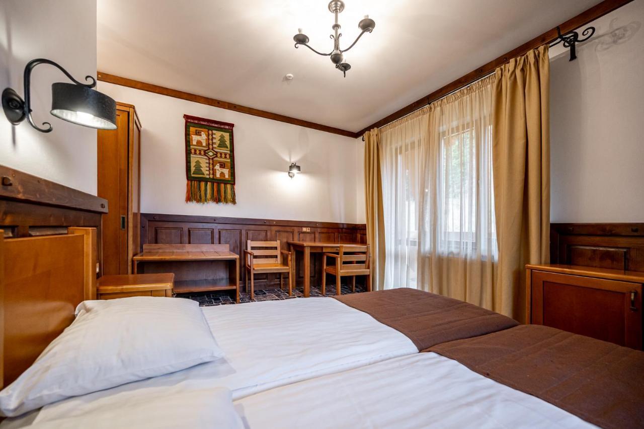 Hôtel Tatariv DeLuxe Extérieur photo