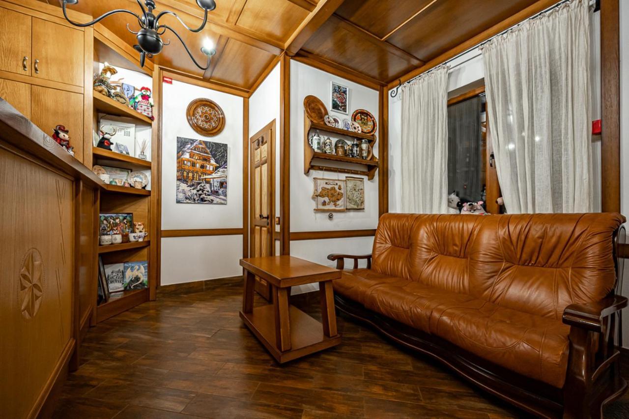 Hôtel Tatariv DeLuxe Extérieur photo