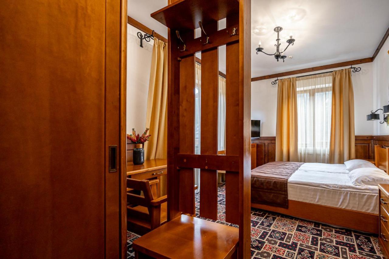 Hôtel Tatariv DeLuxe Extérieur photo