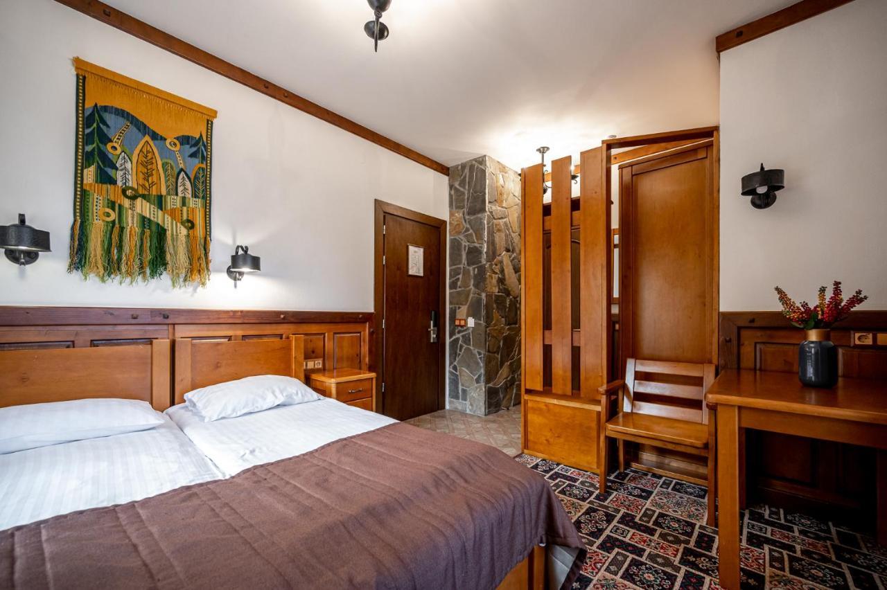 Hôtel Tatariv DeLuxe Extérieur photo